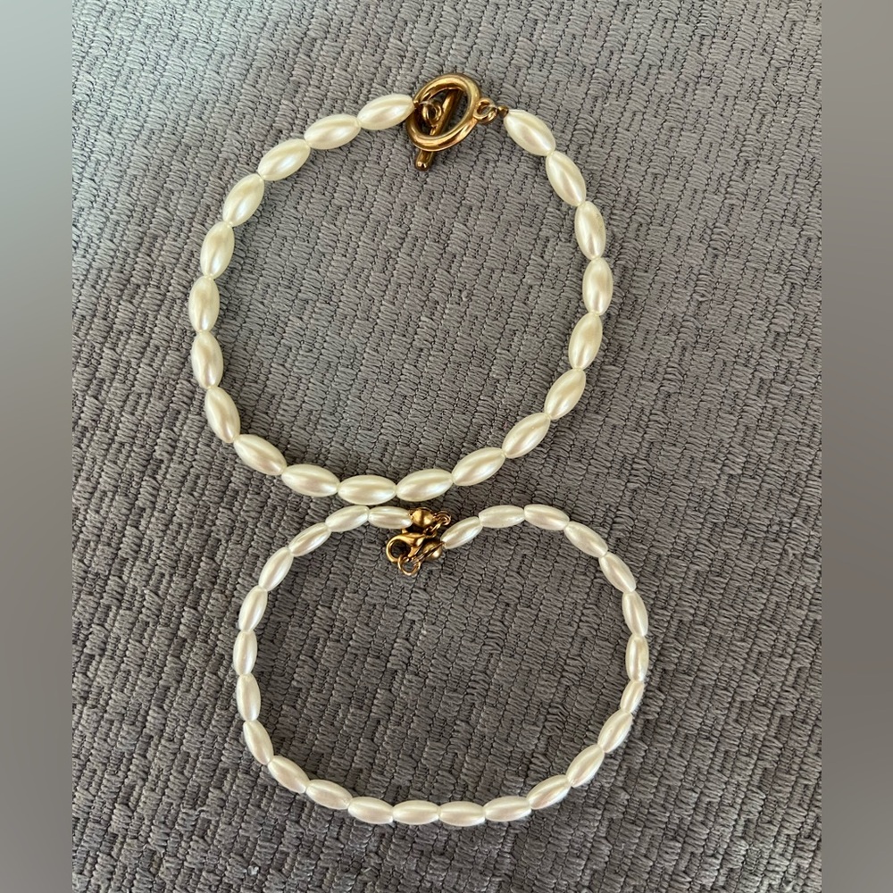 Elegant Pearl Necklace and Bracelet Set